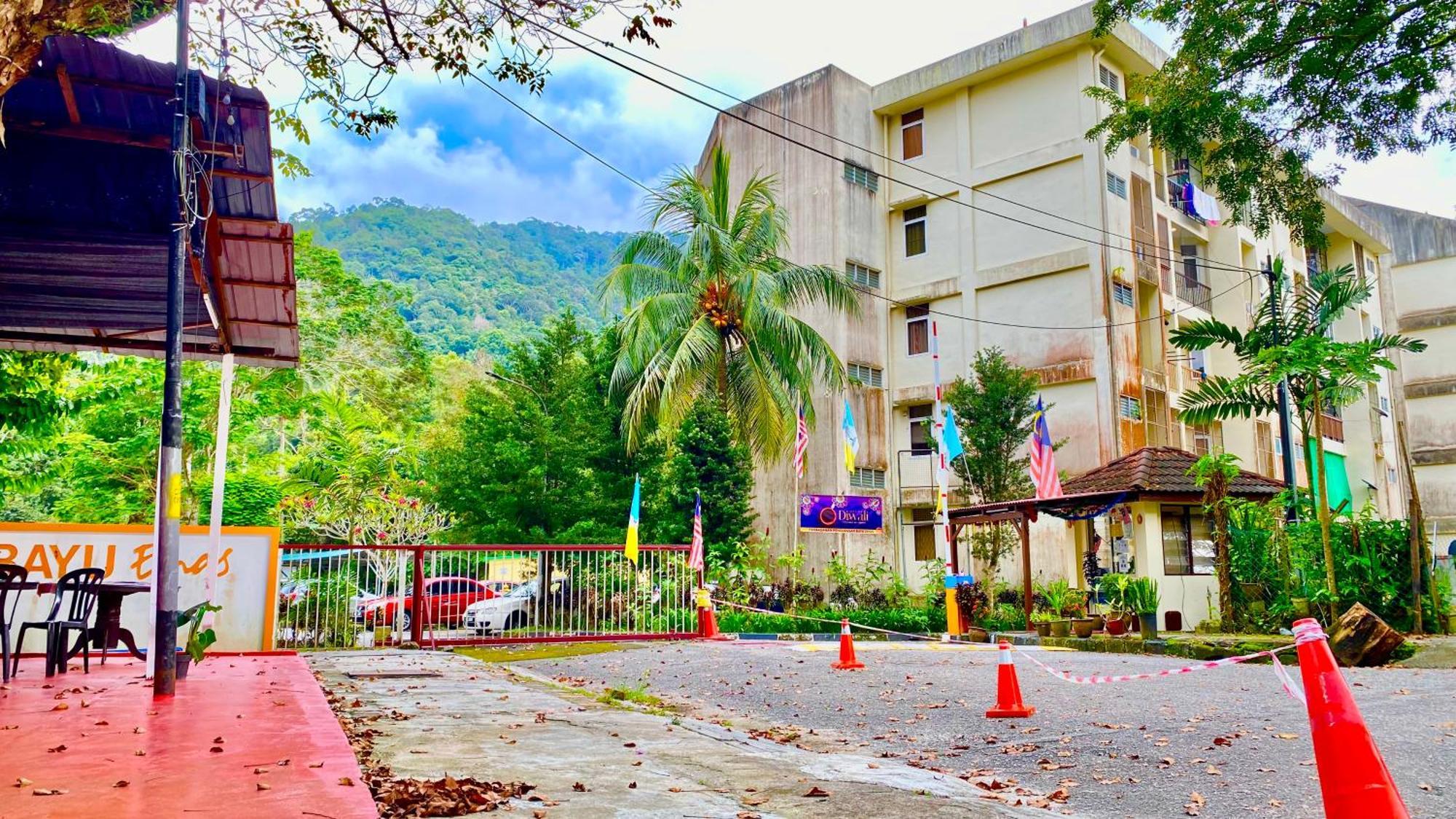 Batu Ferringhi Bayu Emas Apartment Kültér fotó