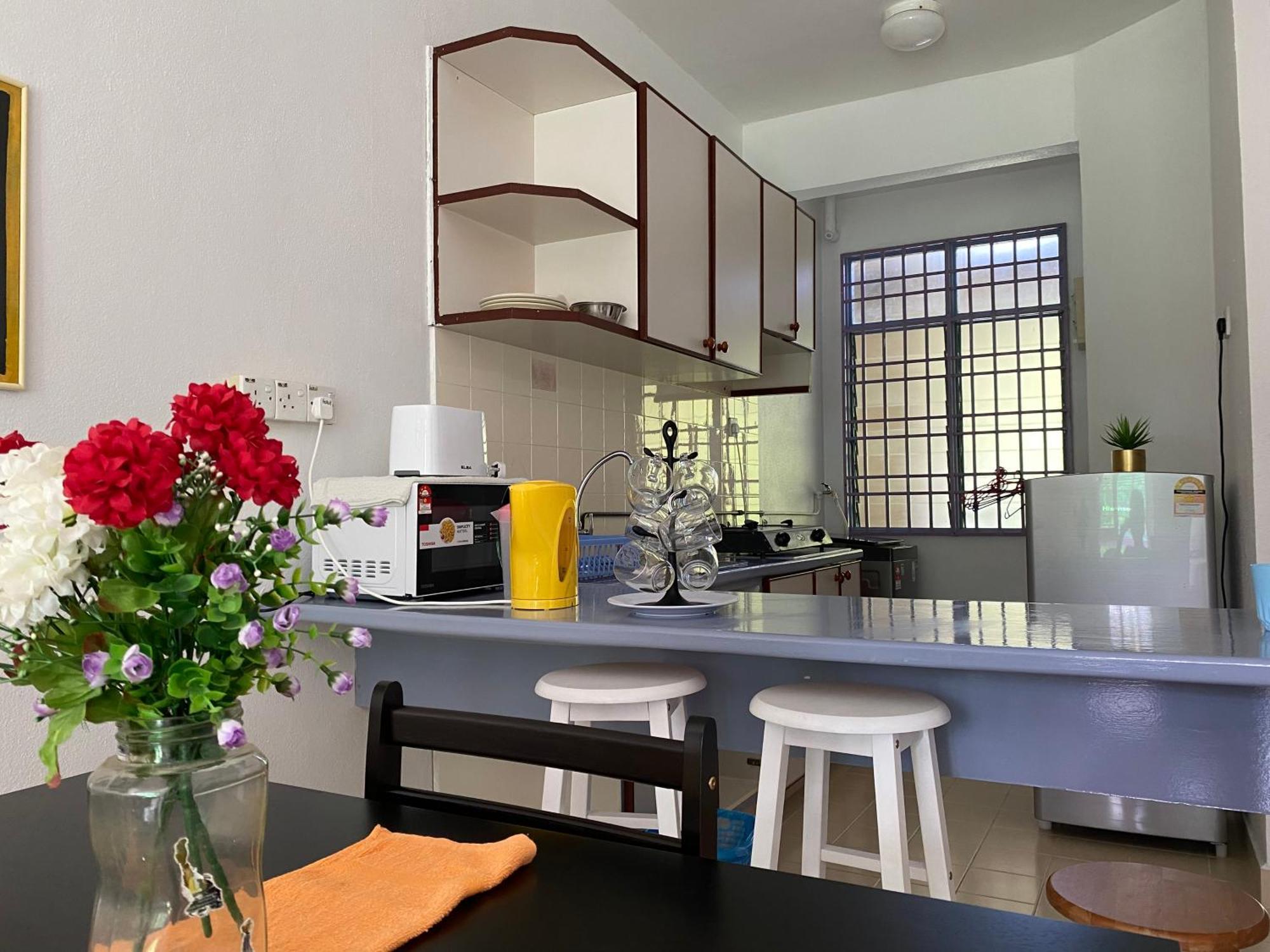 Batu Ferringhi Bayu Emas Apartment Kültér fotó